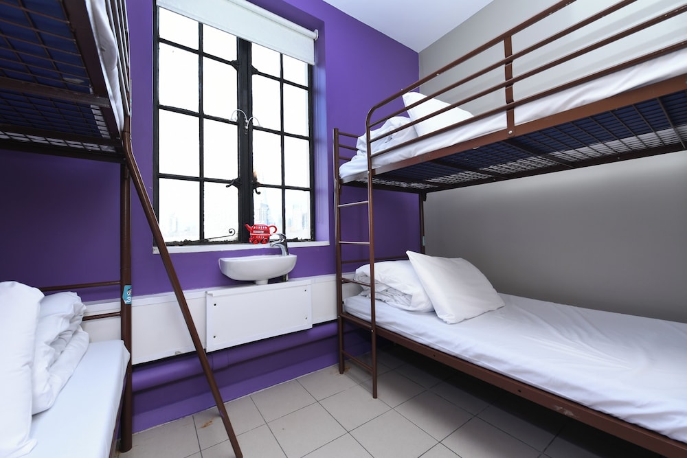 Rest Up London Hostel 17/55