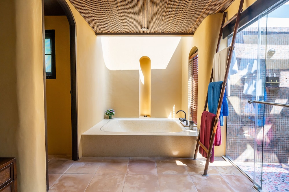 Paradee Resort 47/50