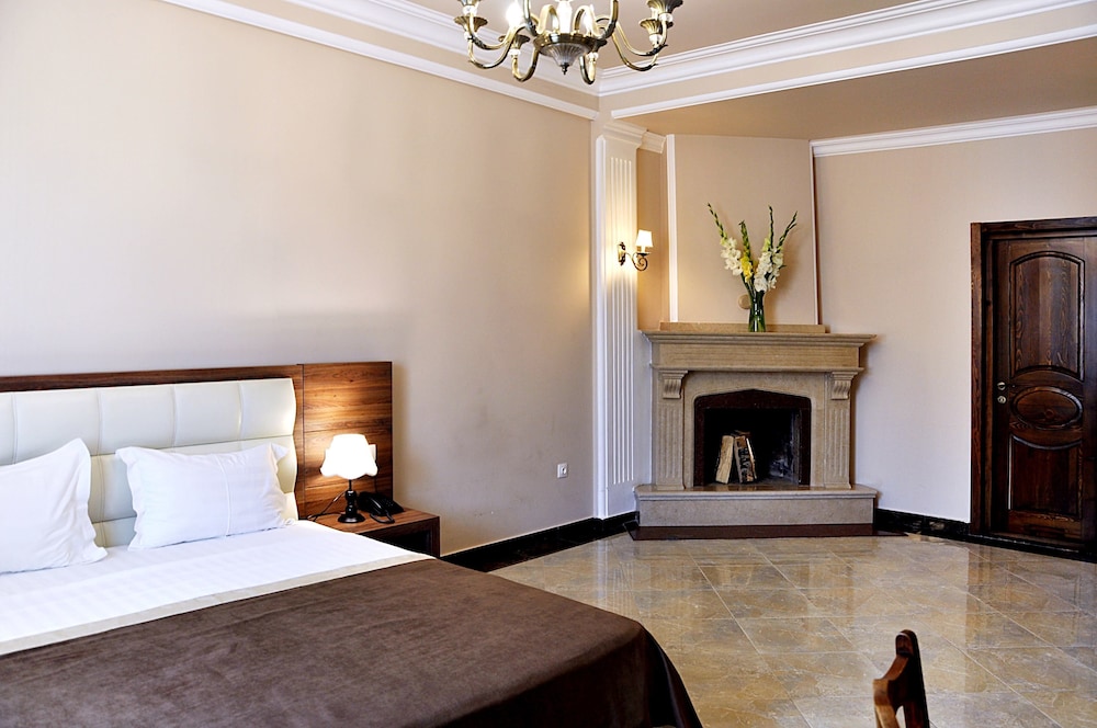 LUXURY