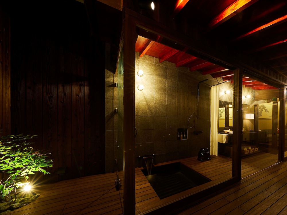 Rinn Premium Machiya Townhouse Kyoto Nijo Castle North [VR] 45/50