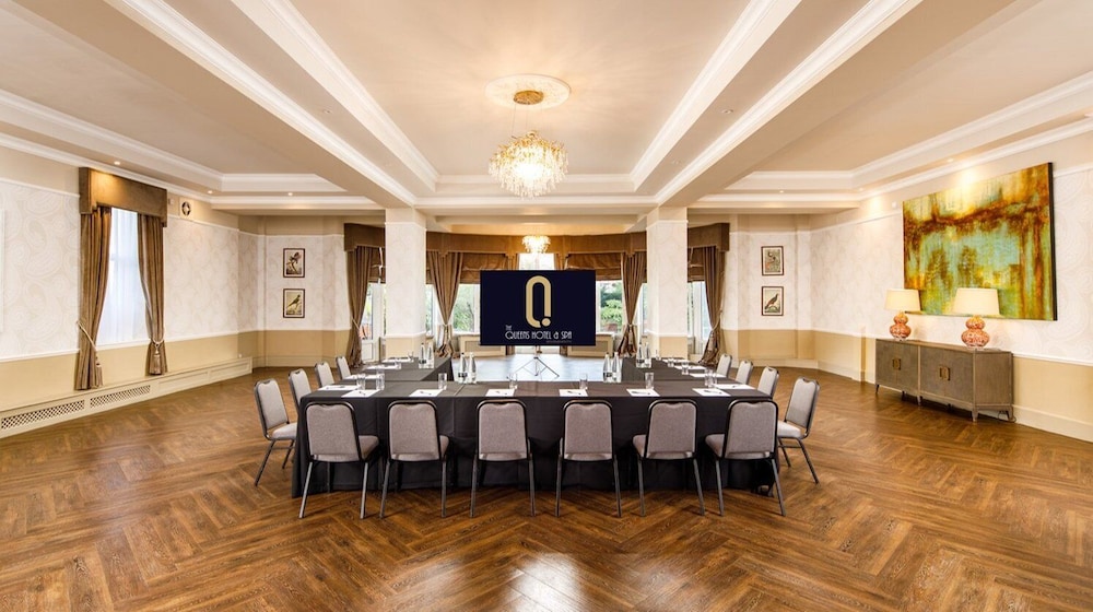 Queens Hotel & Spa Bournemouth 41/50
