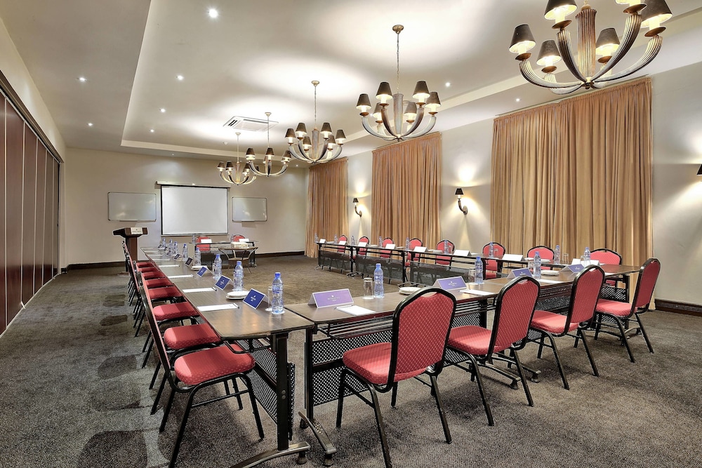 Protea Hotel By Marriott Livingstone 48/50