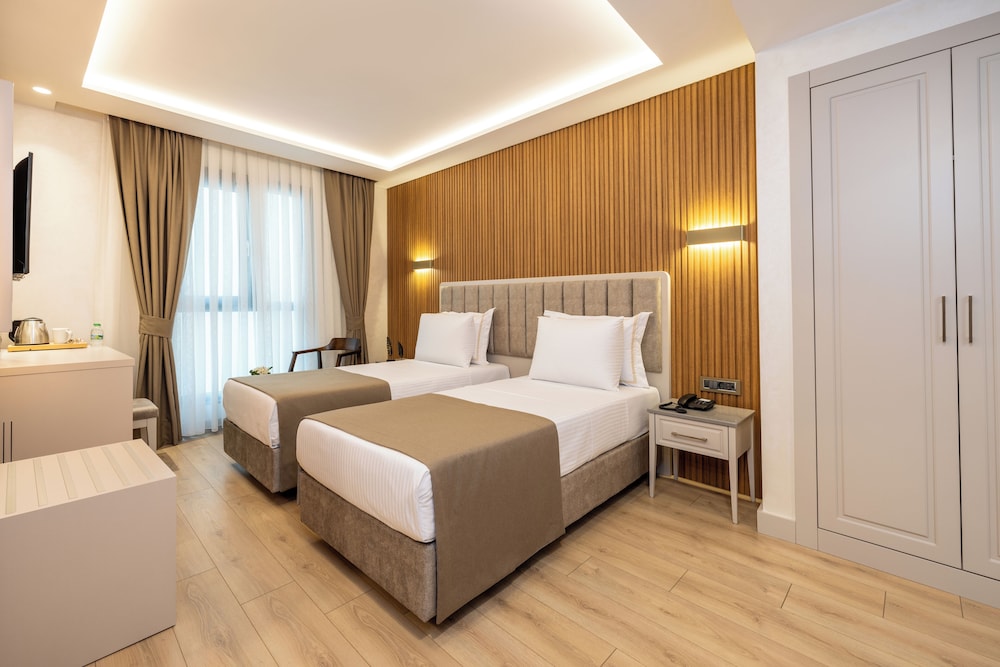 CARINA GOLD HOTEL 40/65