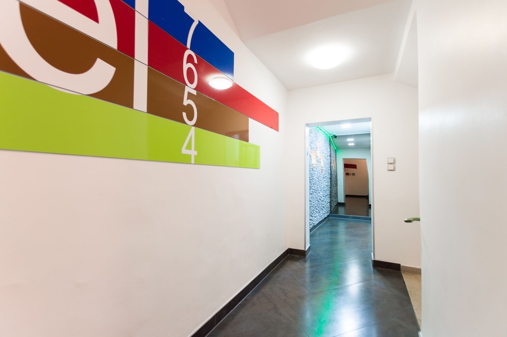 Hotel Bayer S 8/64