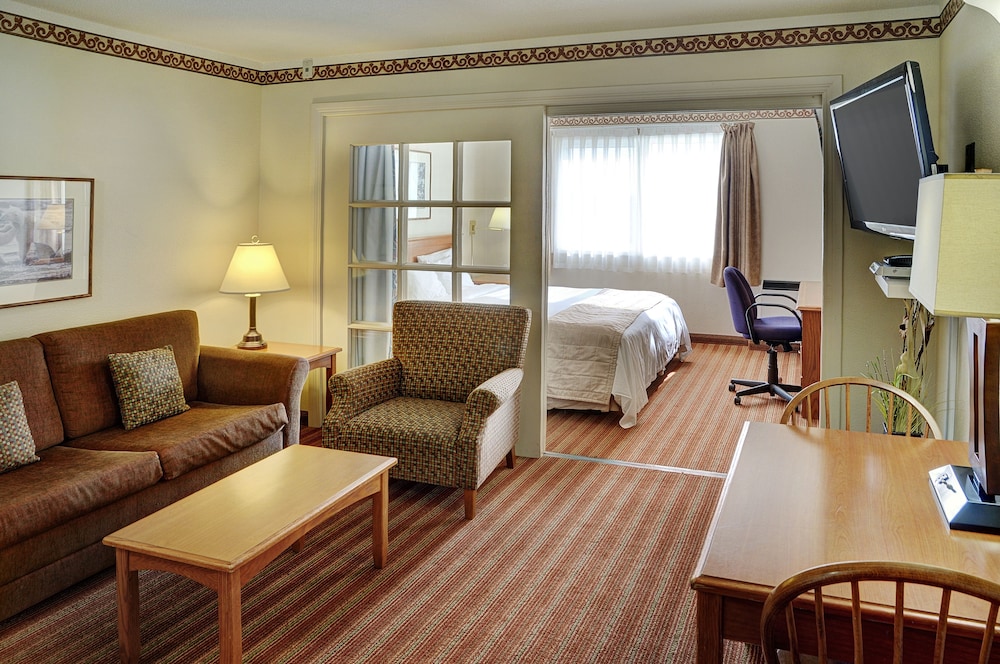 Lakeview Inn And Suites Brandon 9/18