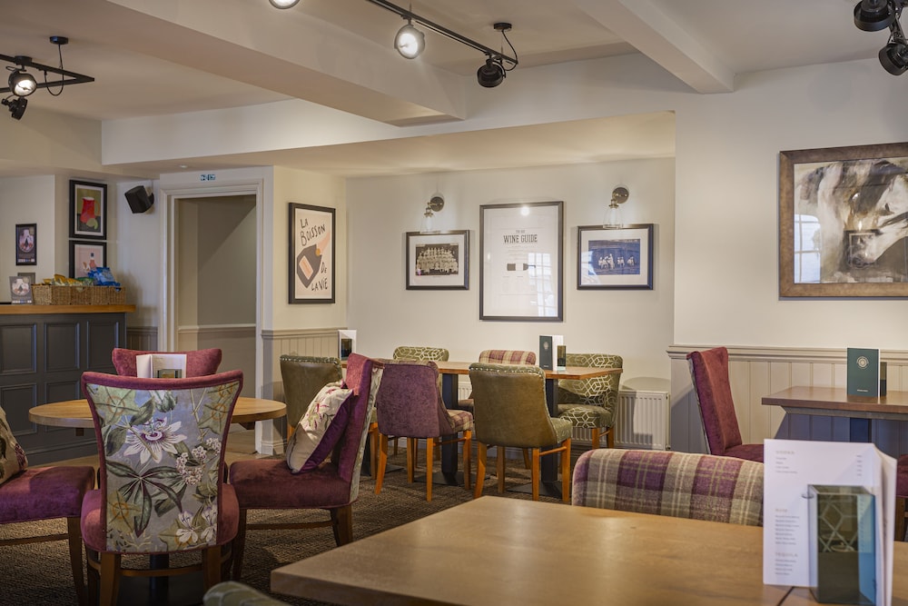 The White Horse Hotel Brasserie 36/59