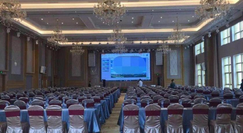 Vienna International Hotel (Foshan Flower World) 37/51
