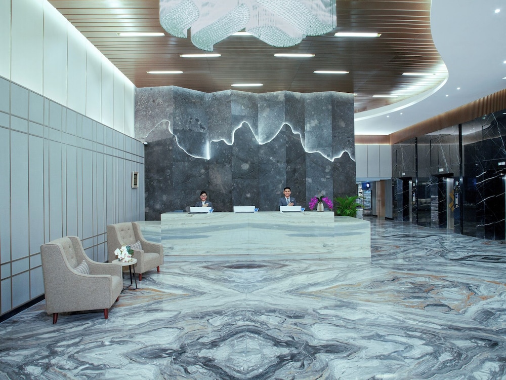 Platinum Tunjungan Hotel 3/50