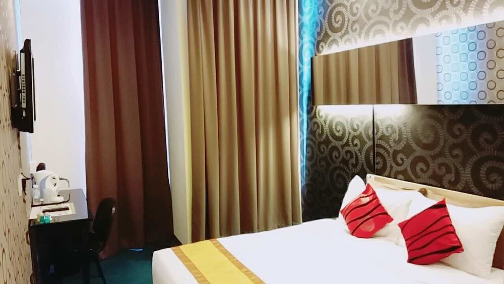 Paragon City Hotel 22/28