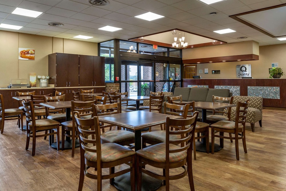restaurant cafeteria
