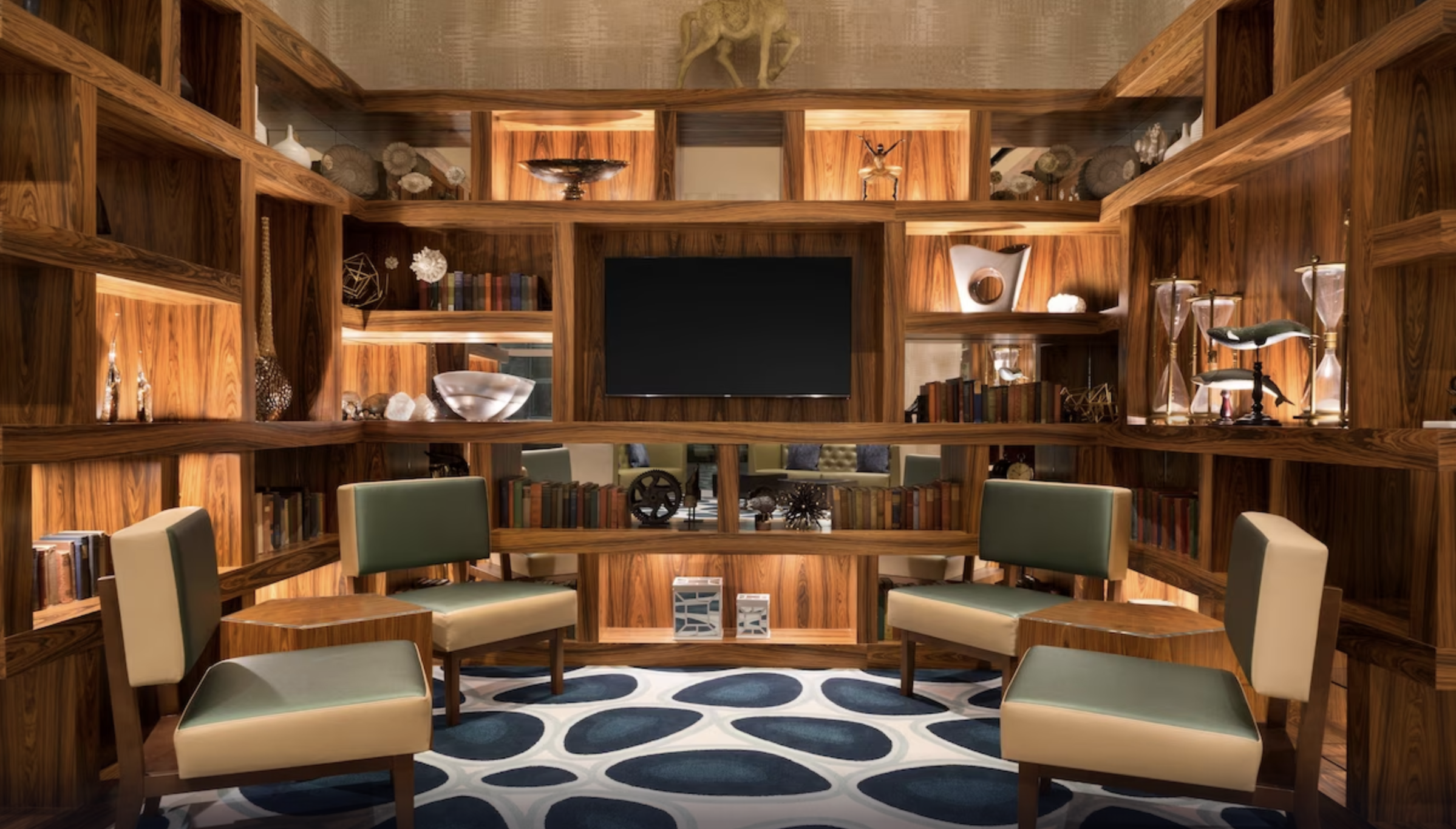 The Landing Hotel at Rivers Casino and Resort 56/63