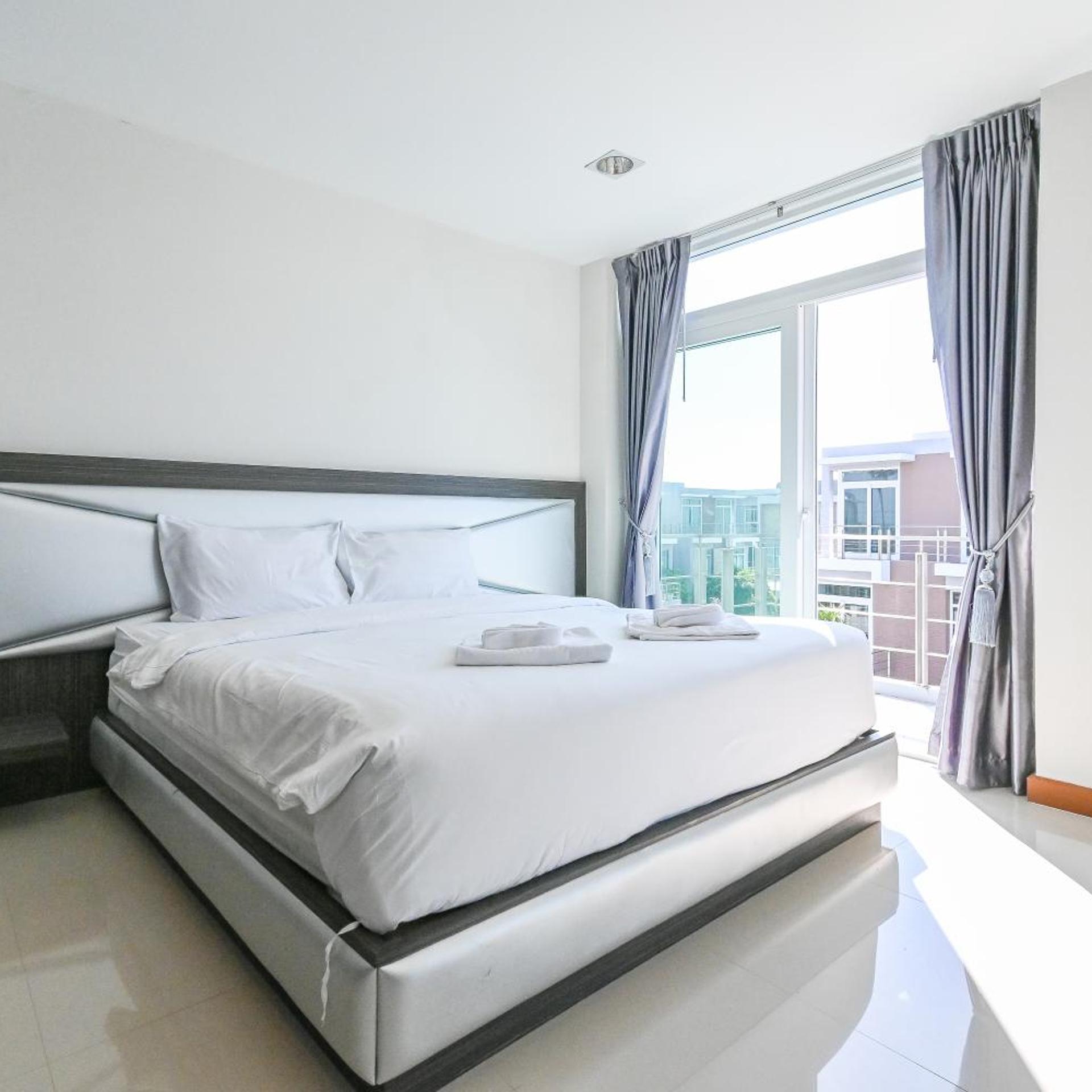 Golden Sea Hua Hin Hotel 27/65