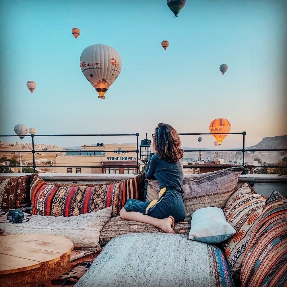 Caravanserai Inn Hotel 29/50