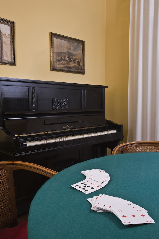 Grand Hotel Vittoria 58/70