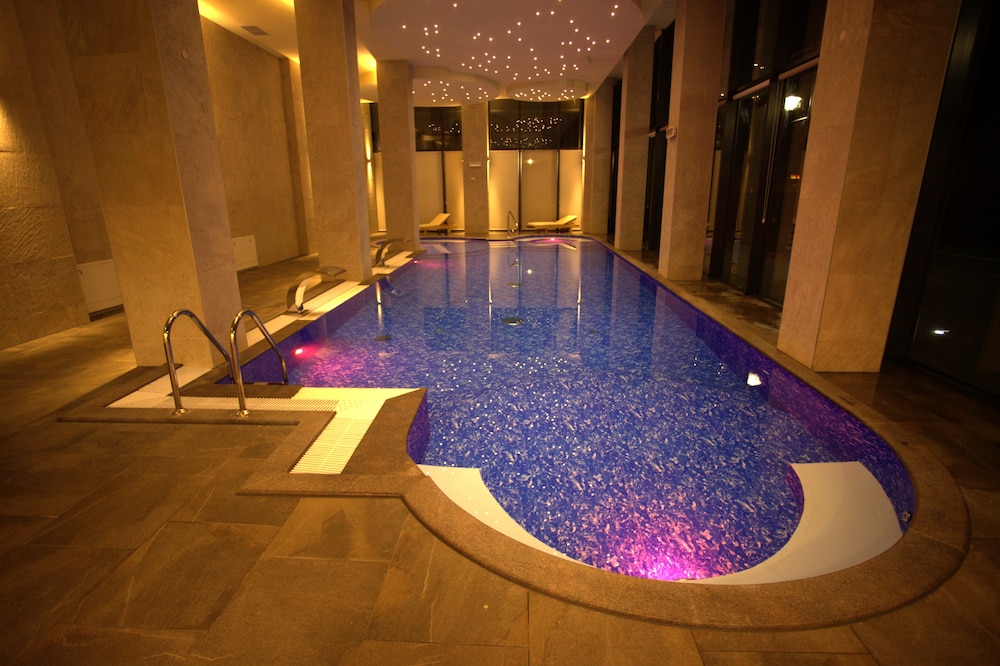 Malak Regency Hotel 42/72