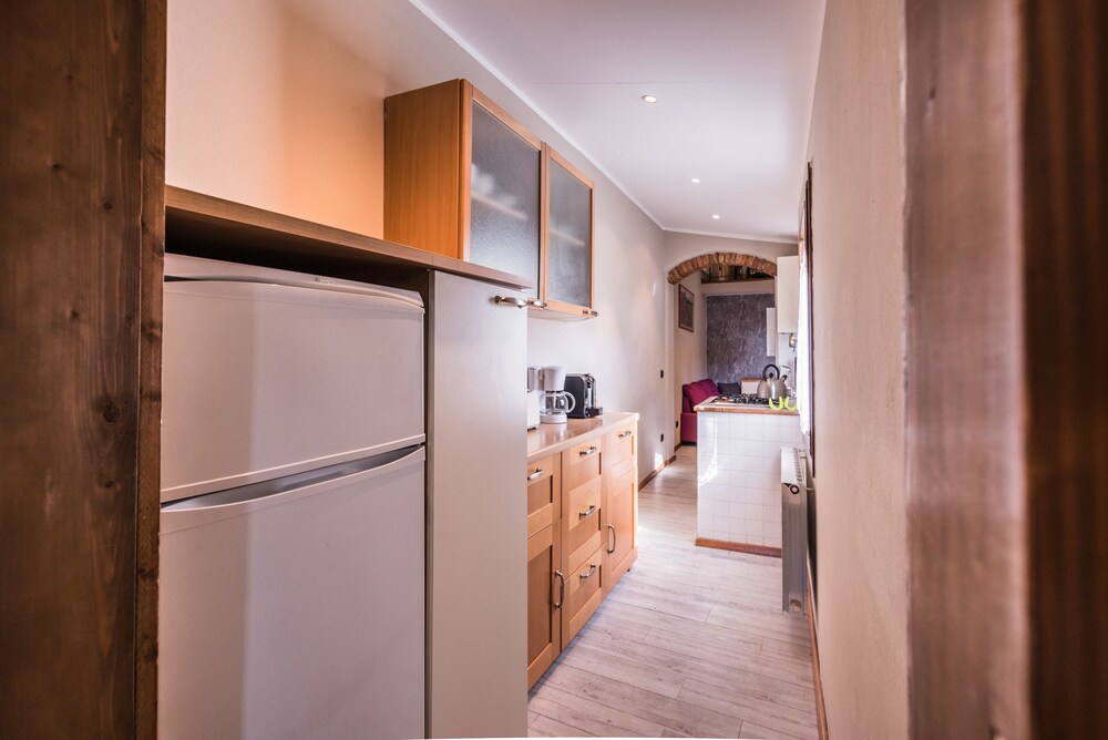 A Few Steps to The Duomo Elegant 2BD Apt 10/29