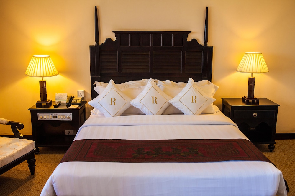 REE HOTEL 21/50