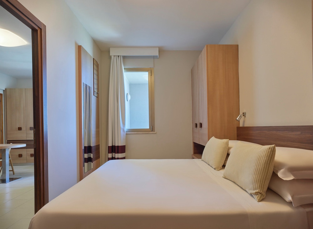 Serena Majestic Residence 5/28