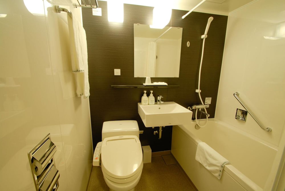 Nansei Kanko Hotel 52/54