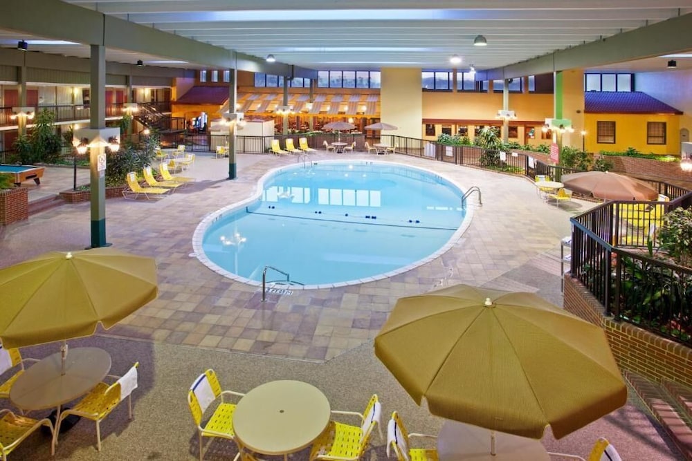 Ramada By Wyndham Indiana 4/32