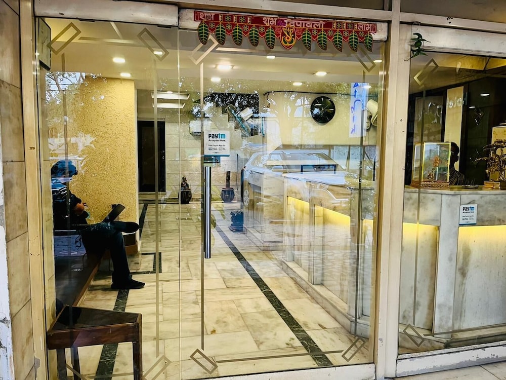 PATHIK HOTEL 20/32