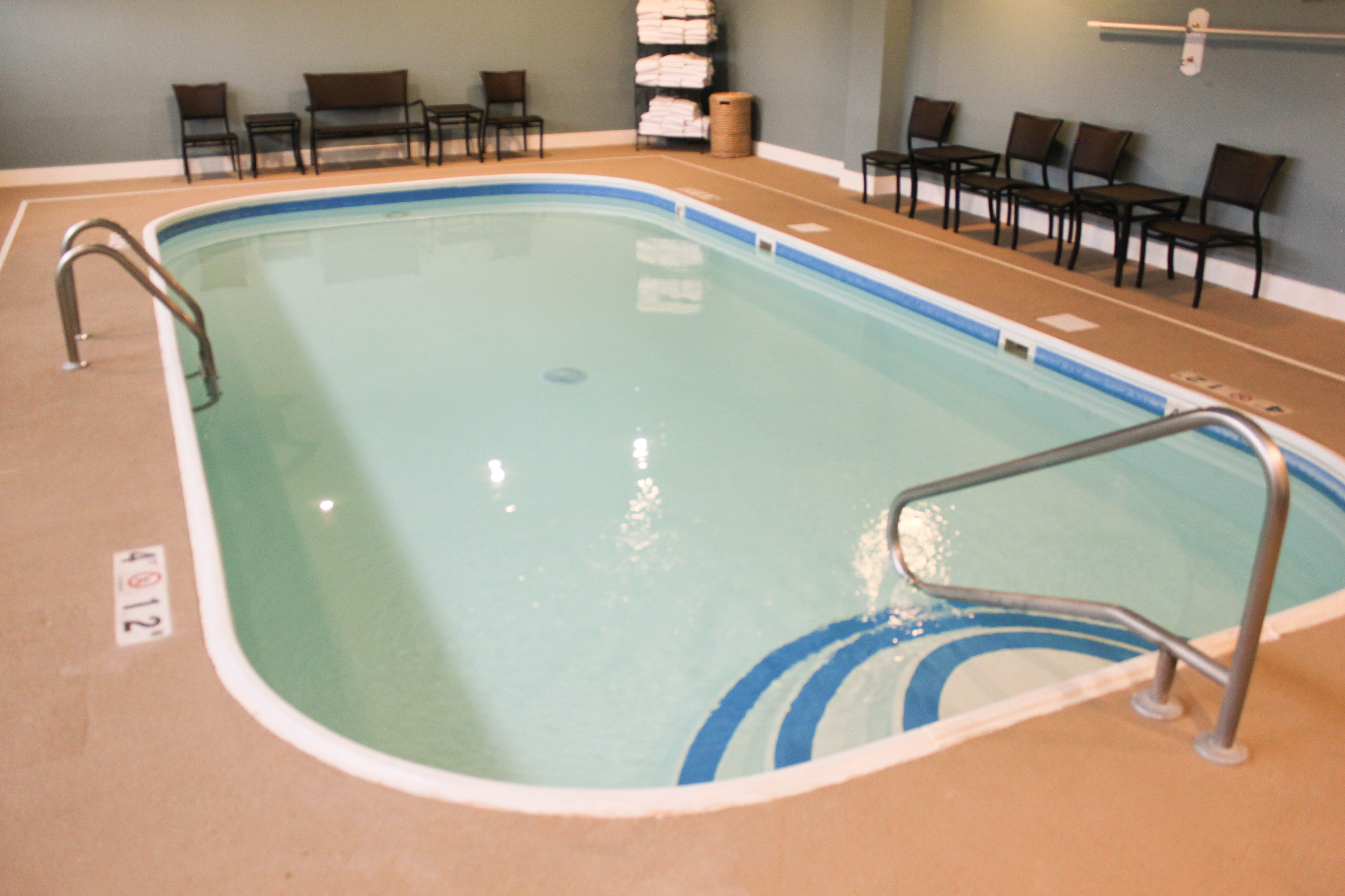 Holiday Inn Express Osage Beach - Lake Of The Ozarks 25/46