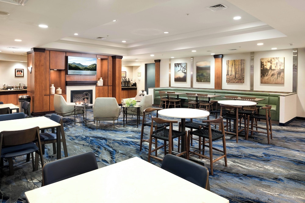 Fairfield Inn & Suites South Boston 49/68