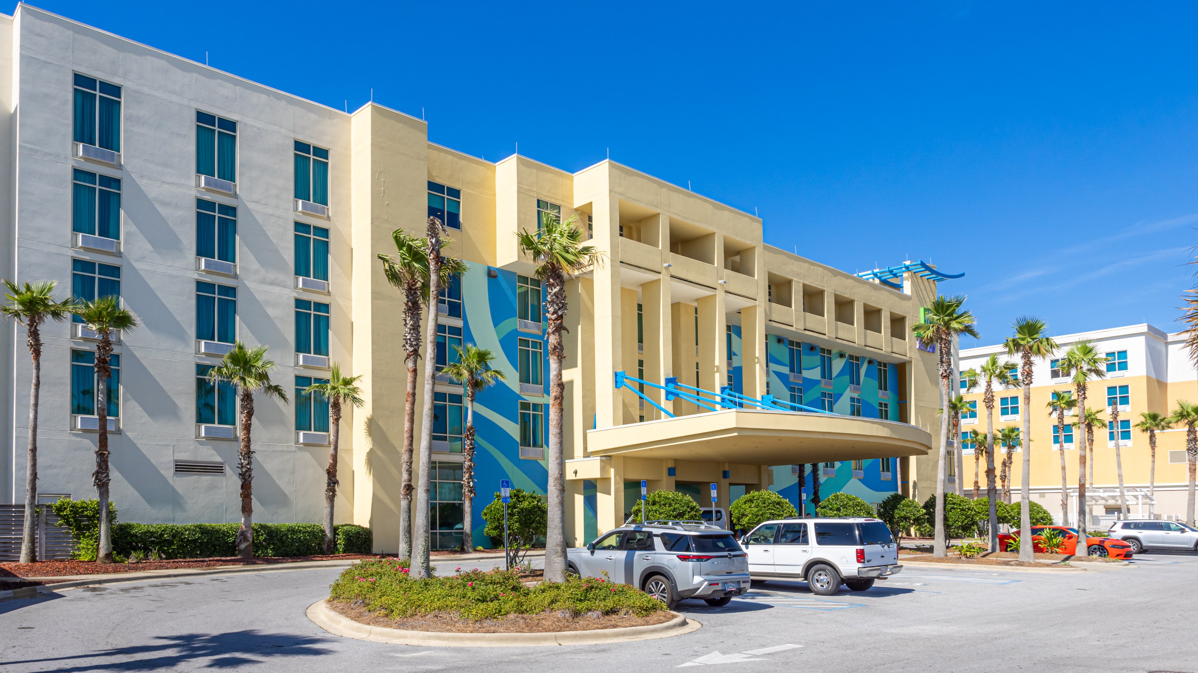 HOLIDAY INN RESORT FORT WALTON BEACH 64/71