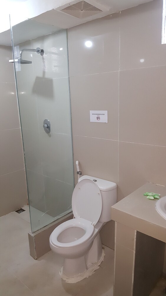 Aman Gati Hotel Lakey 47/50
