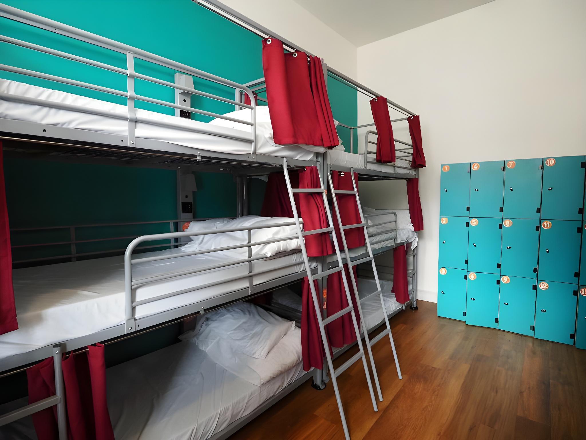 Private, 6 Bedrooms, Triple, Bunk Beds, Private Bathroom