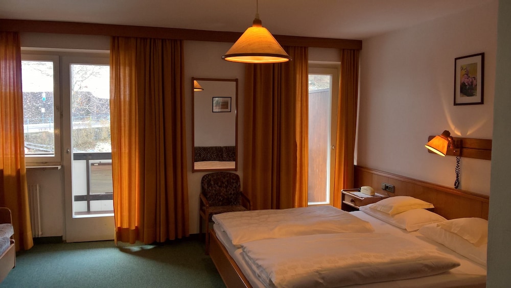Hotel Rodes 32/68