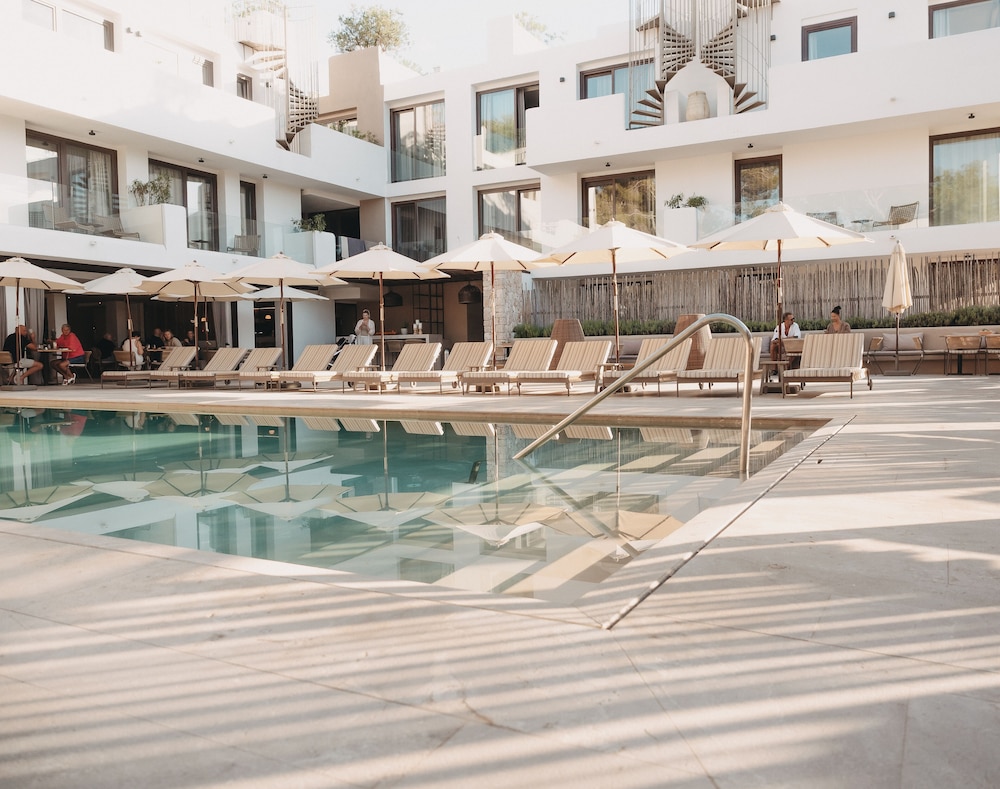 Barefoot Hotel Mallorca 64/68