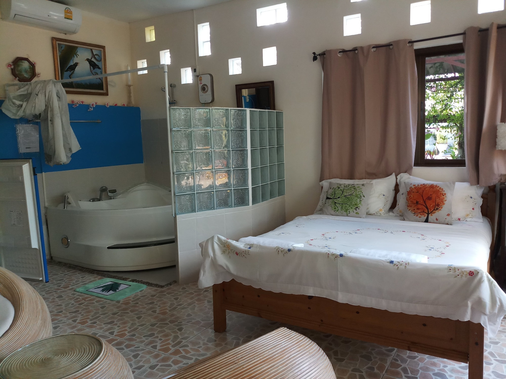 SUPERIOR, DOUBLE BED