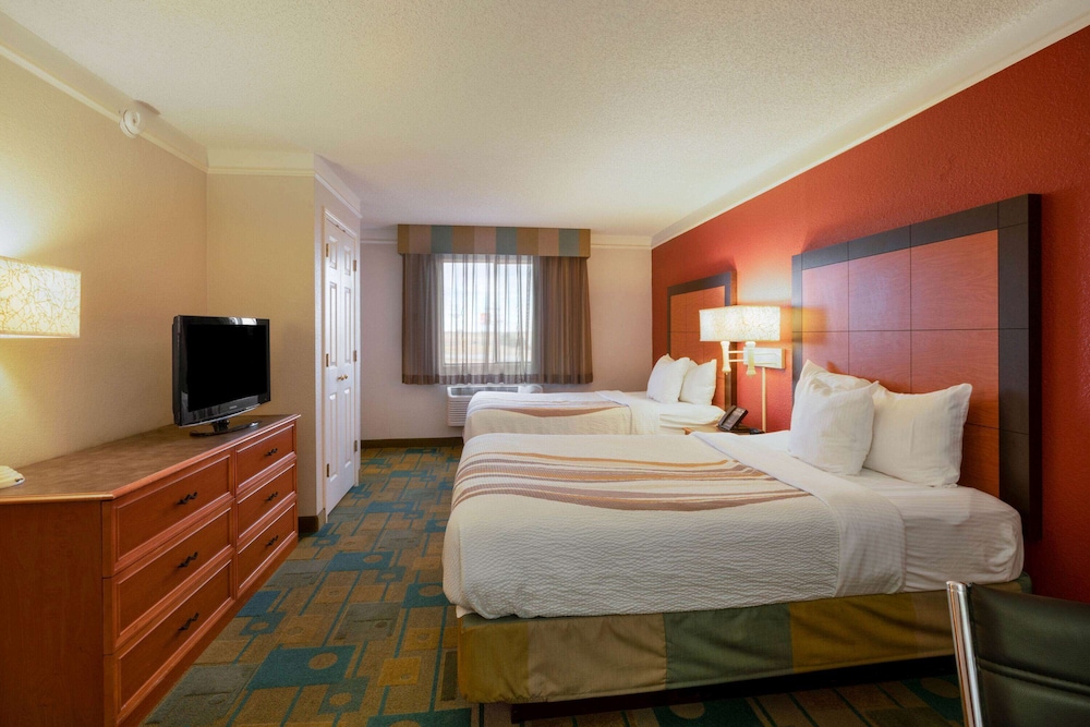 La Quinta Inn Cheyenne 25/54