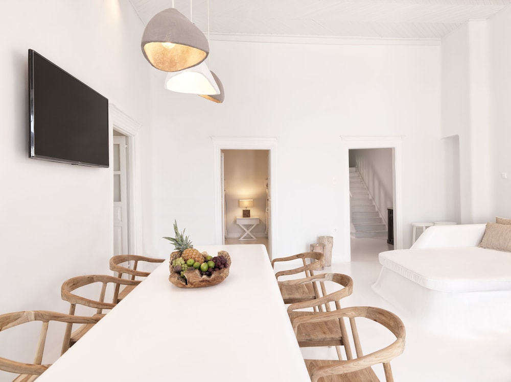 Villa Kampani 16/44