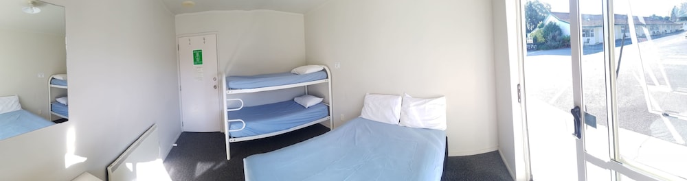 Blenheim TOP 10 Holiday Park 21/56