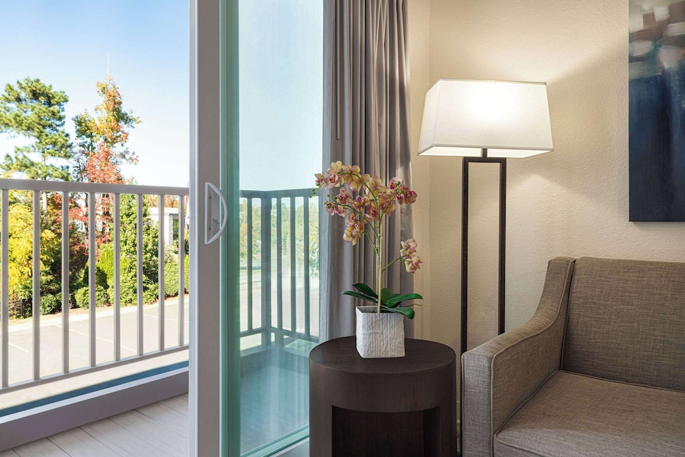 WaterWalk Extended Stay by Wyndham Raleigh - RTP 26/61