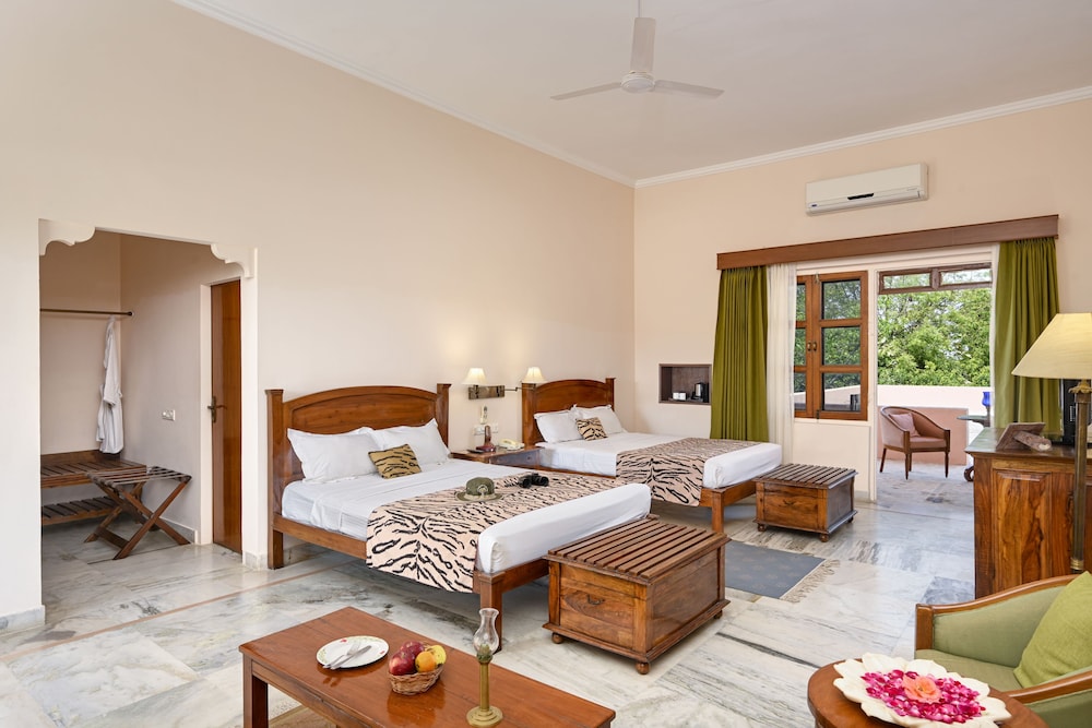 Hotel Dev Vilas 18/72