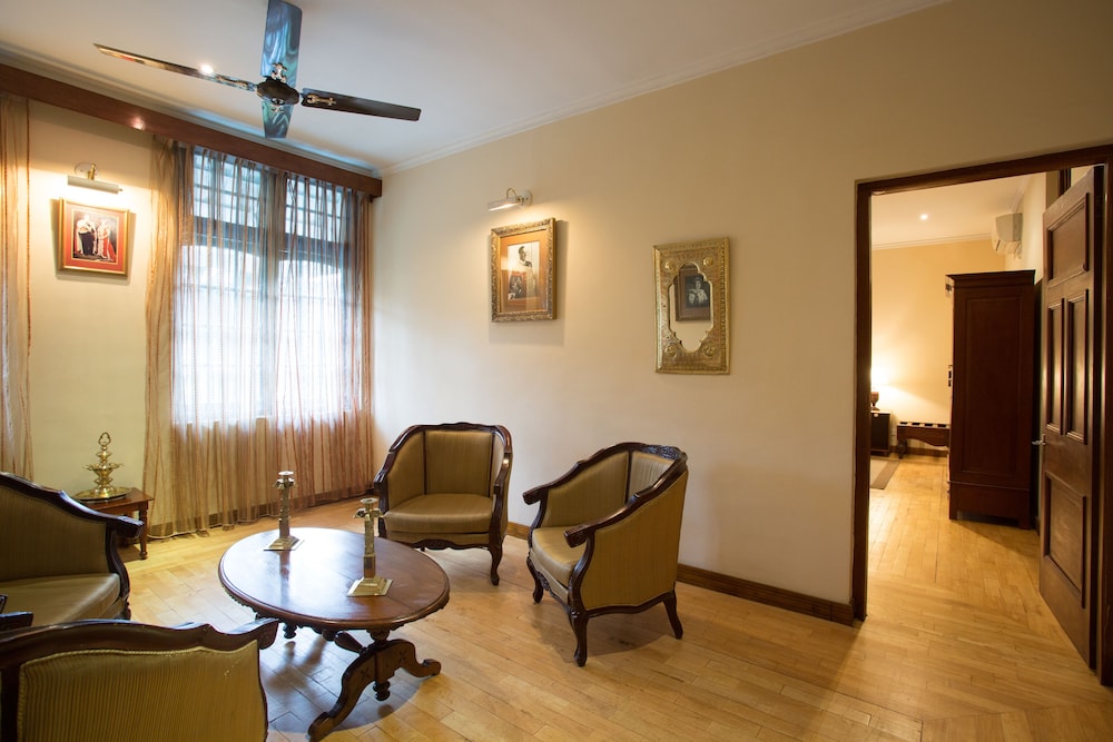 Suisse Hotel Kandy 25/50
