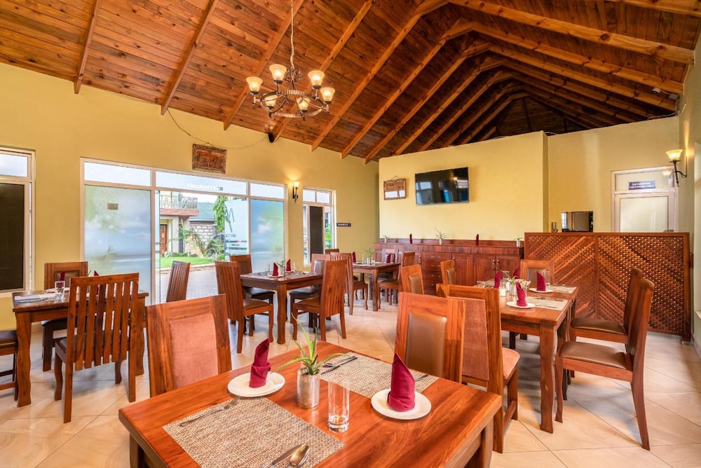 Mrimba Palm Hotel 14/18