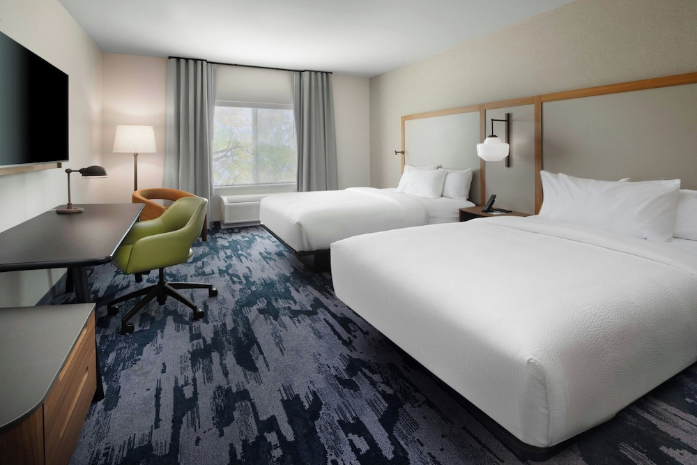 Fairfield Inn & Suites DeSoto Dallas South 16/44