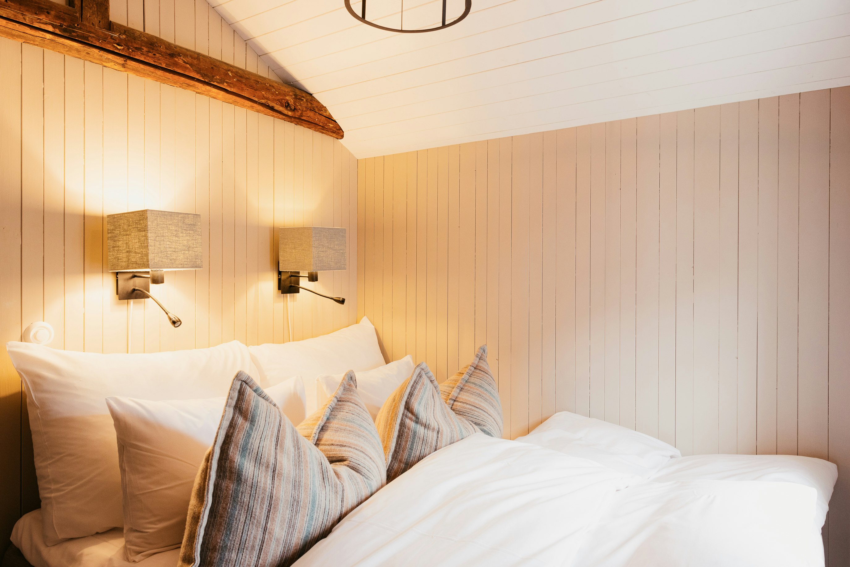 Village, Suite, Cabin