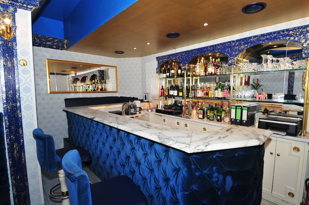 Hotel Monte Christo 6/50