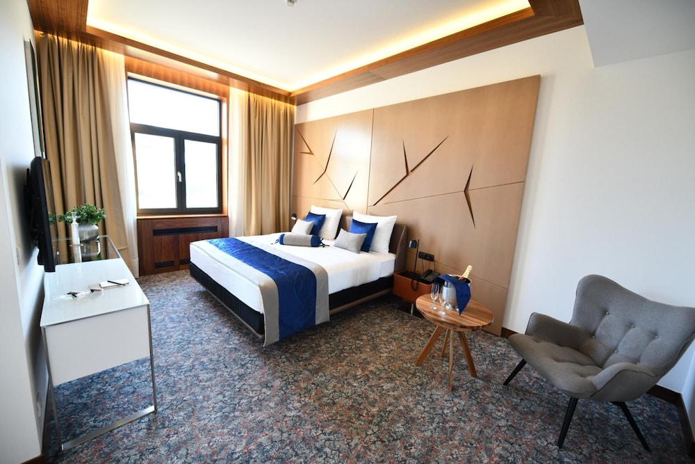 Hotel Austria & Bosna 15/64