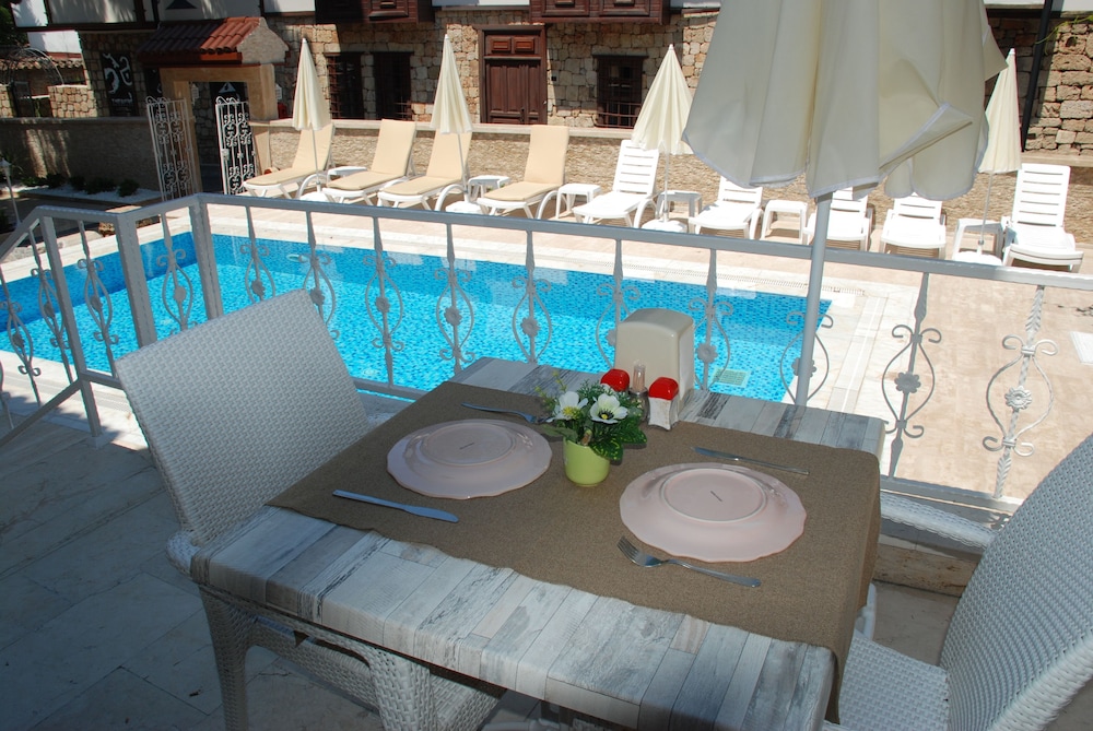 Urcu Hotel 37/49