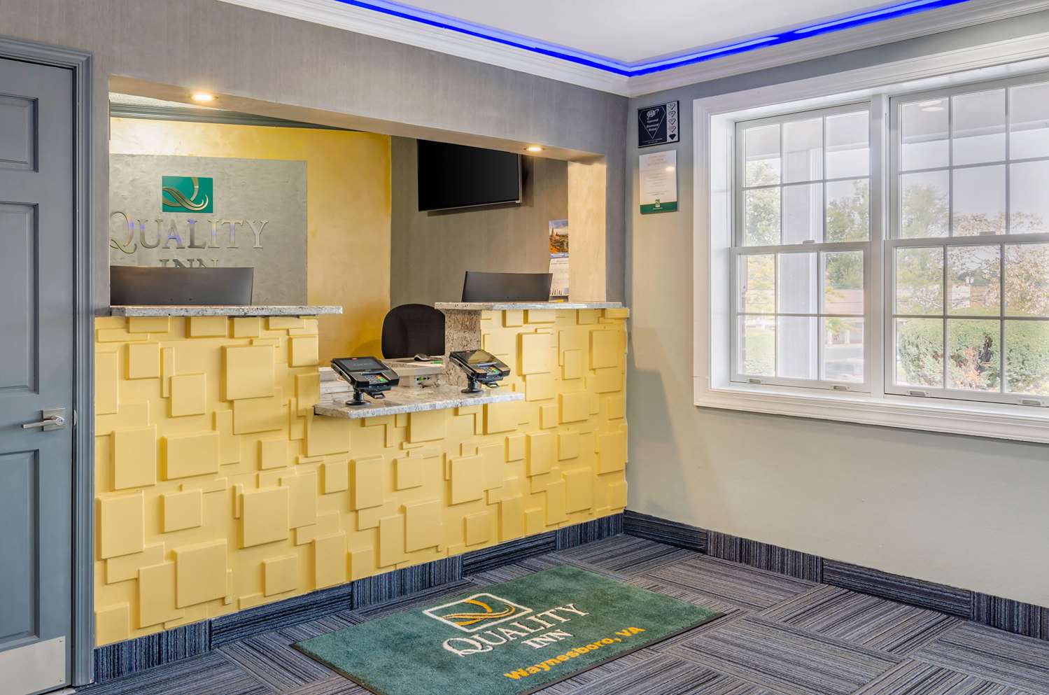 Quality Inn Waynesboro - Skyline Drive, VA 3/10