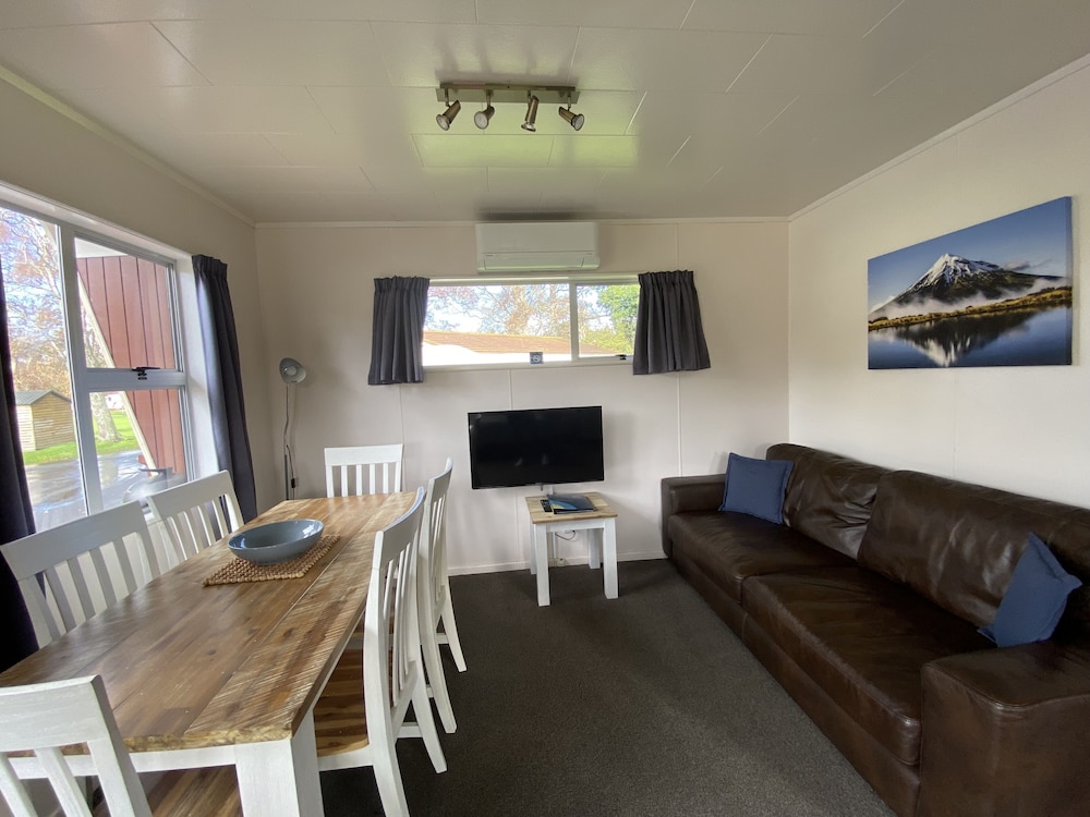 Whanganui River Top 10 Holiday Park 25/50