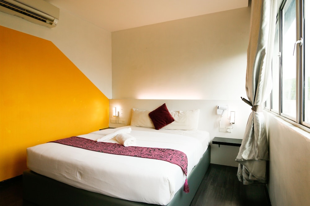 Swing & Pillows at Golden Roof Hotel Ampang, Ipoh 36/62