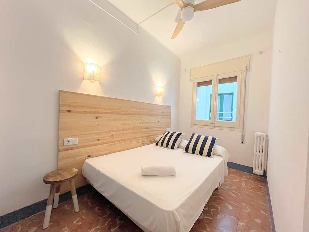 Hostal Mas 21/42