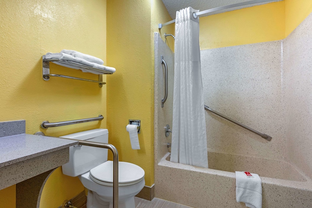Econo Lodge Nashville TN 41/41